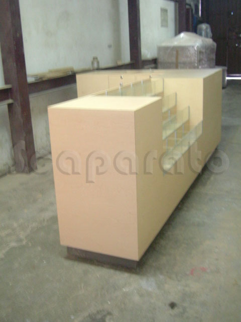 muebles para venta de ropa en San jose del cabo
