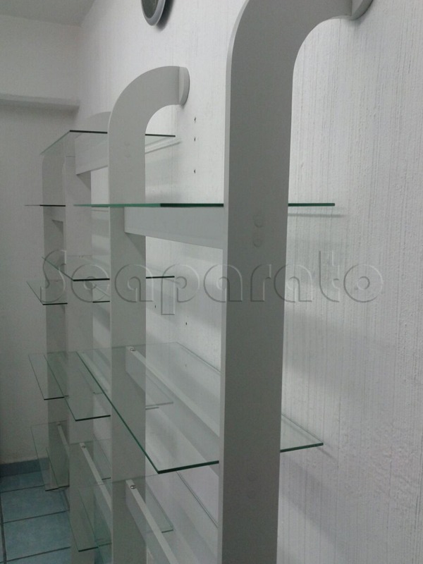 modular retail wall display