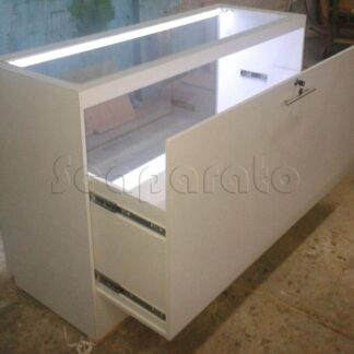 Vitrina baja escalonada