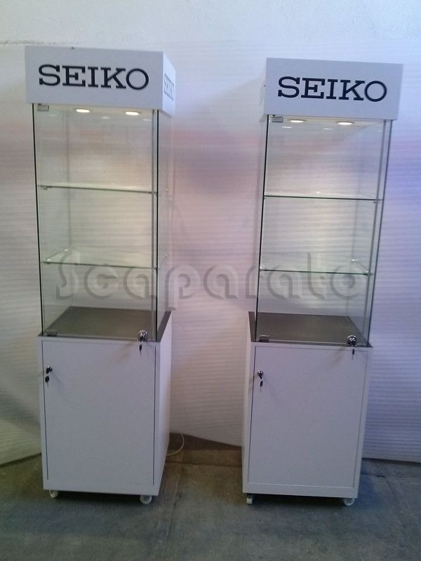 muebles para exponer productos en cabo san lucas