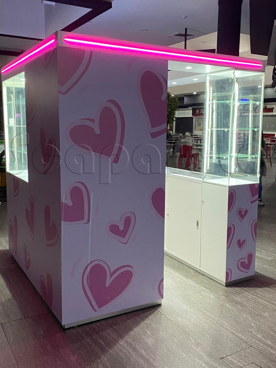Kiosco de piercing - Image 2